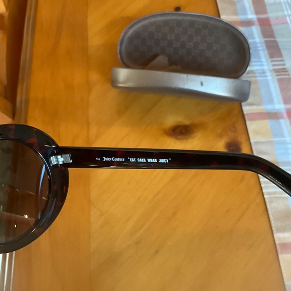 Juicy Couture sunglasses - Picture 4 of 6